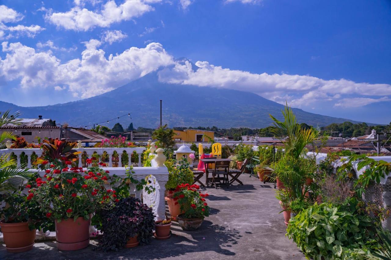 Hotel Gran Plaza Euromaya Antigua Екстериор снимка