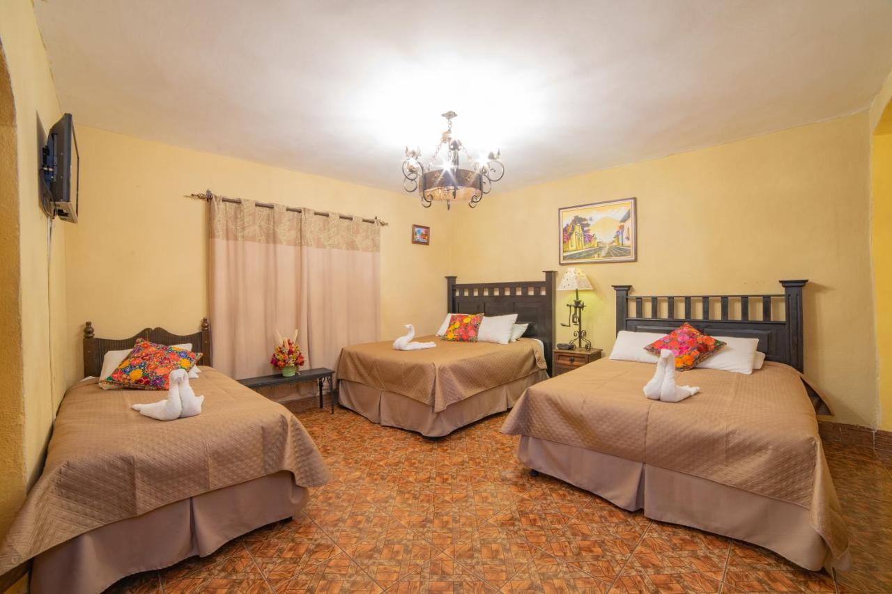Hotel Gran Plaza Euromaya Antigua Екстериор снимка