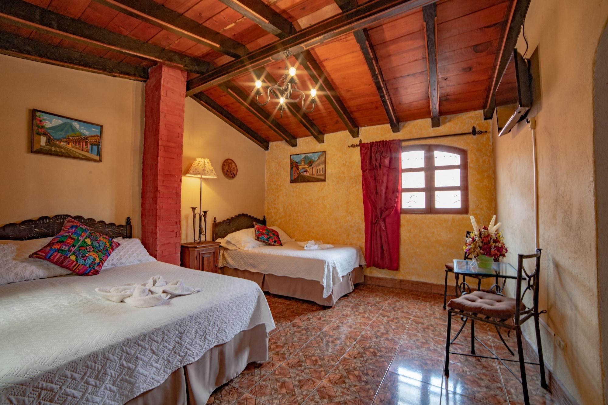Hotel Gran Plaza Euromaya Antigua Екстериор снимка