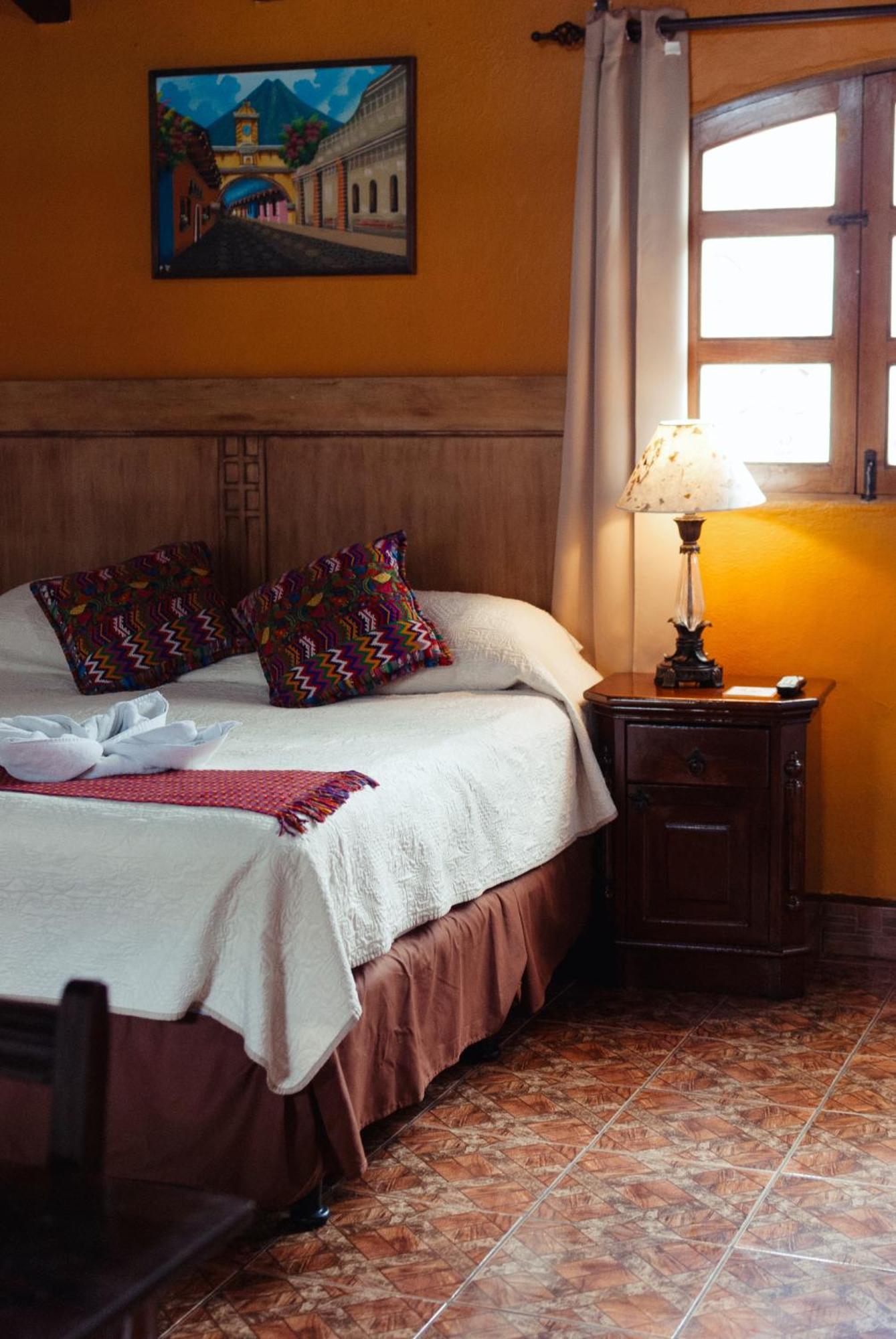 Hotel Gran Plaza Euromaya Antigua Екстериор снимка