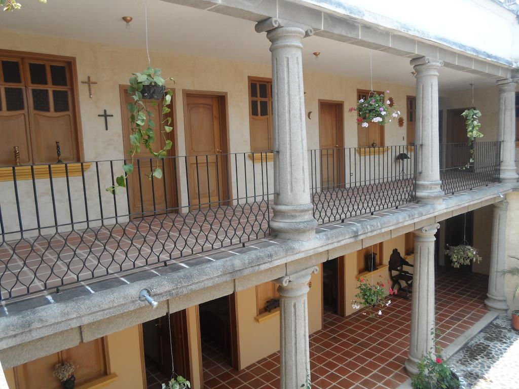 Hotel Gran Plaza Euromaya Antigua Екстериор снимка
