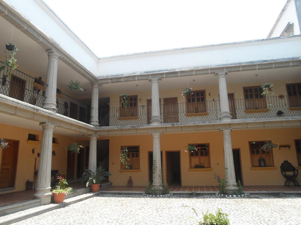 Hotel Gran Plaza Euromaya Antigua Екстериор снимка