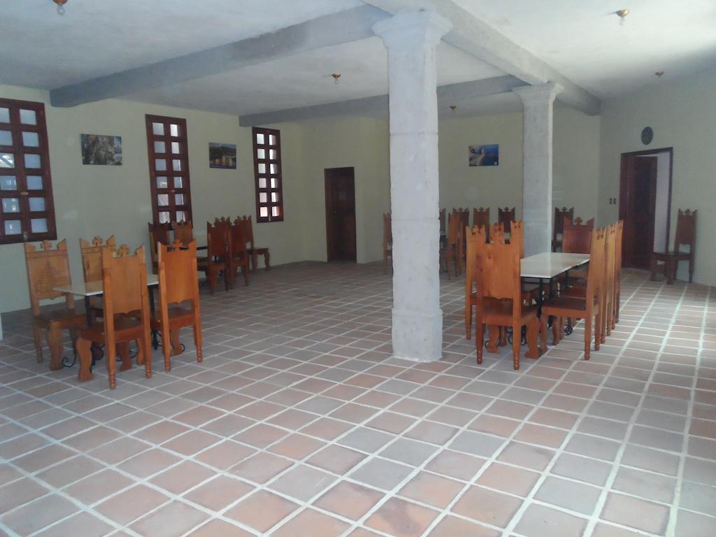 Hotel Gran Plaza Euromaya Antigua Екстериор снимка